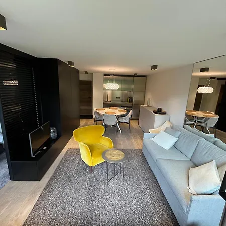 Le 102 Apartment