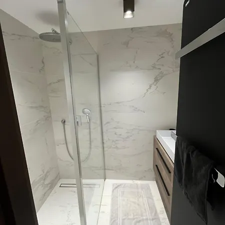 Apartment Le 102